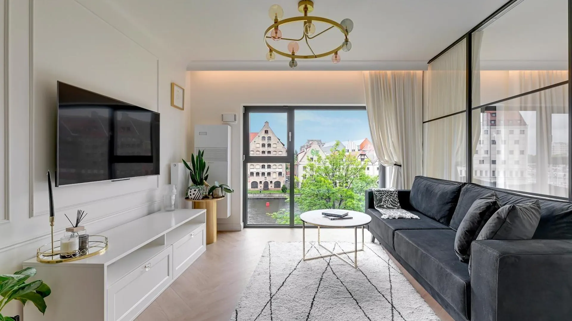 Rezydencja Wintera & Parking By Downtown Apartments Danzica