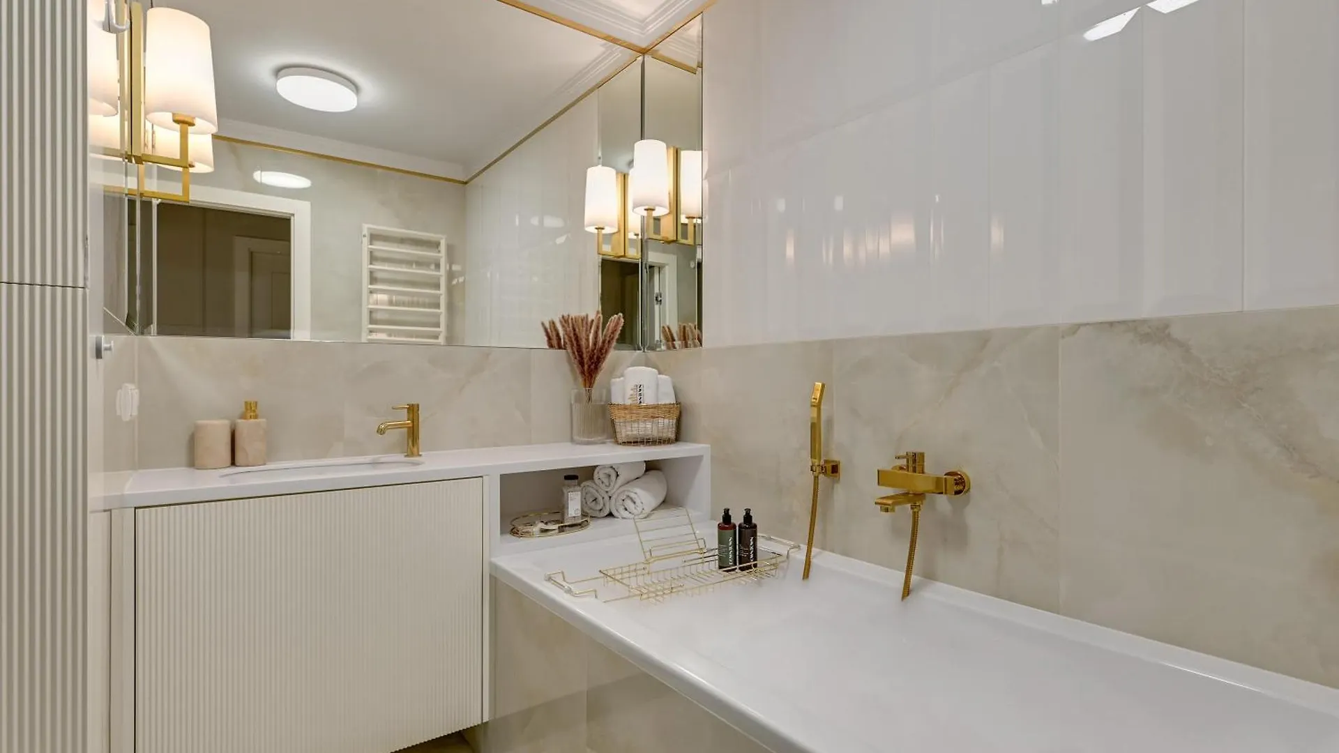 Rezydencja Wintera & Parking By Downtown Apartments Danzica